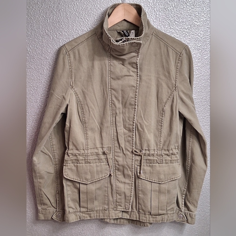 H&M Divided Stylish Sage Green Jacket Size 10